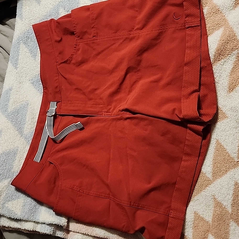 Zyia Shorts